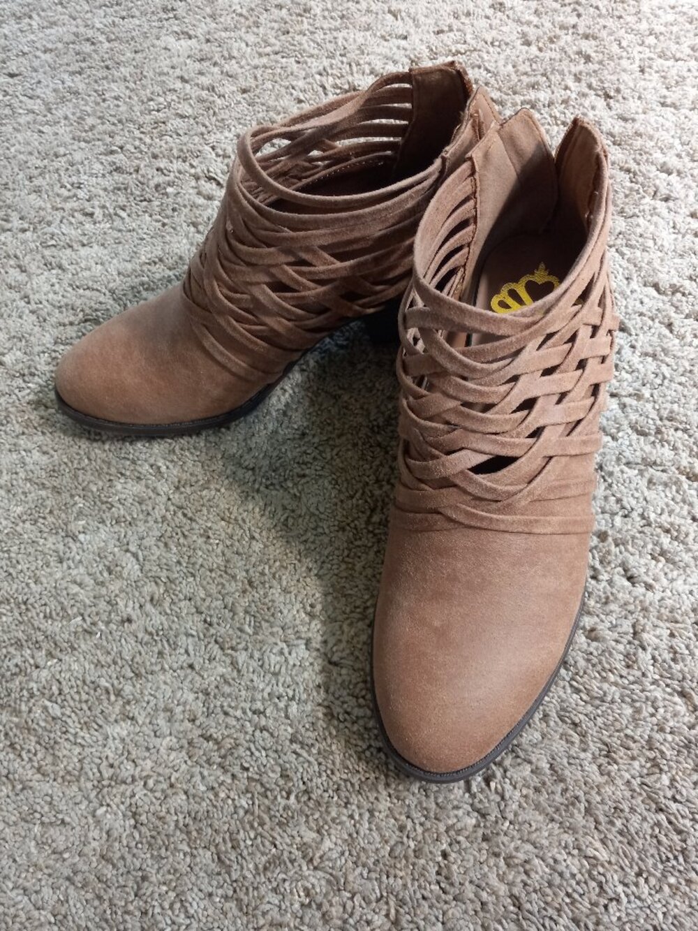 Fergalicious Boots 6.5M Like New